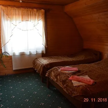 Відпочинковий комплекс Зелем'янка *